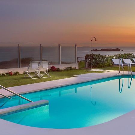 Punta Carnero Alojamiento Singular アルヘシラス エクステリア 写真